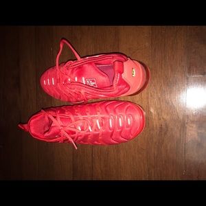 Triple red  Nike Vapor AirMax